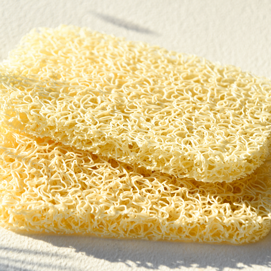 natural coloured soap lifts to help keep soap from standing in water