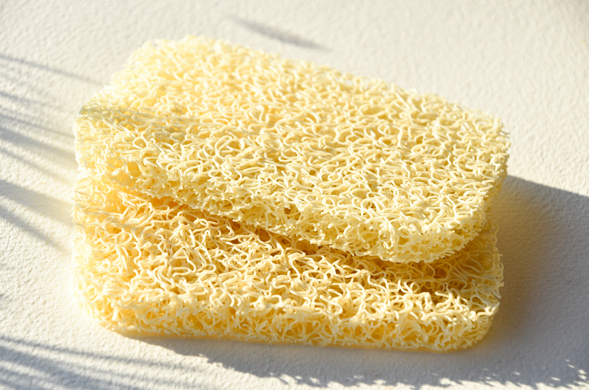 natural coloured soap lifts to help keep soap from standing in water 